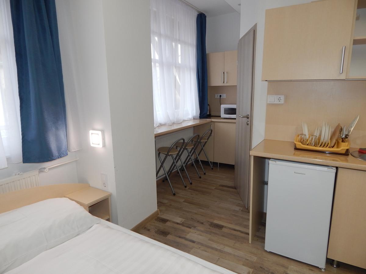Kalvin Vendegszobak Debrecen Exterior photo