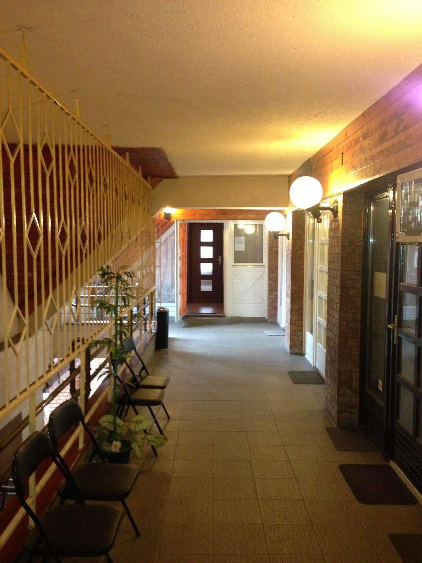 Kalvin Vendegszobak Debrecen Exterior photo